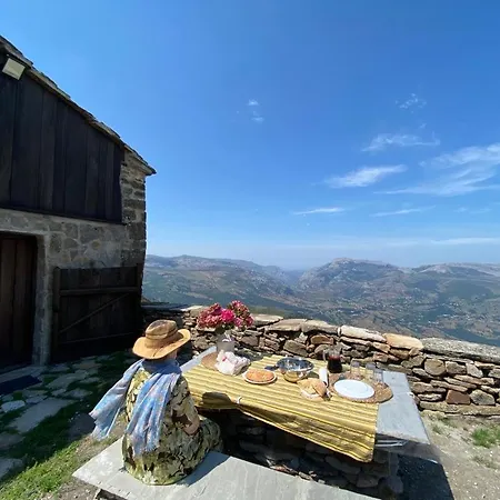 Tinones Pasiega 샬레